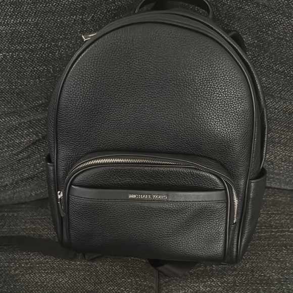 Michael Kors Pebbled Black Men's Backpack - Picture 1 of 1